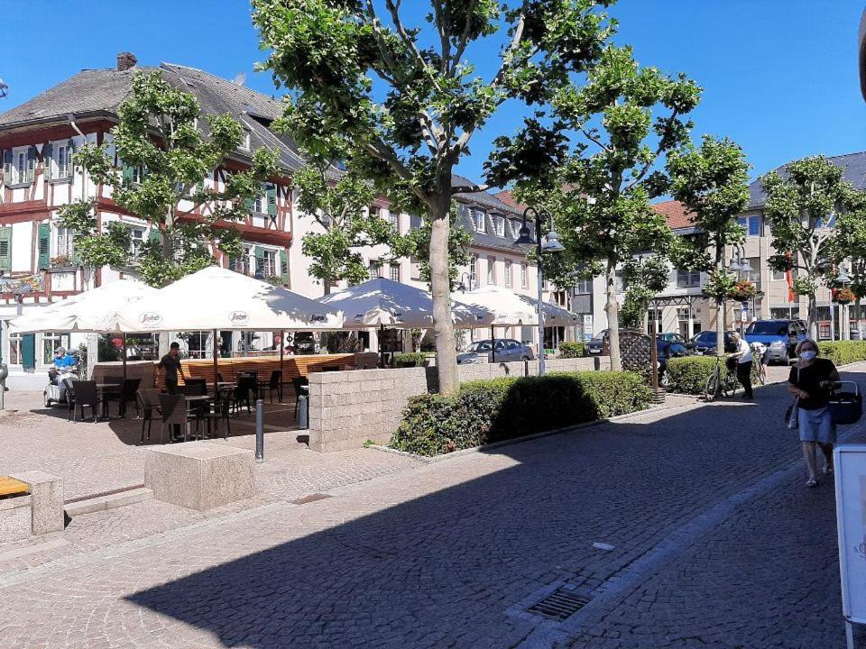 Gaestehaus "Am Marktplatz" Бад Собернхайм Екстериор снимка