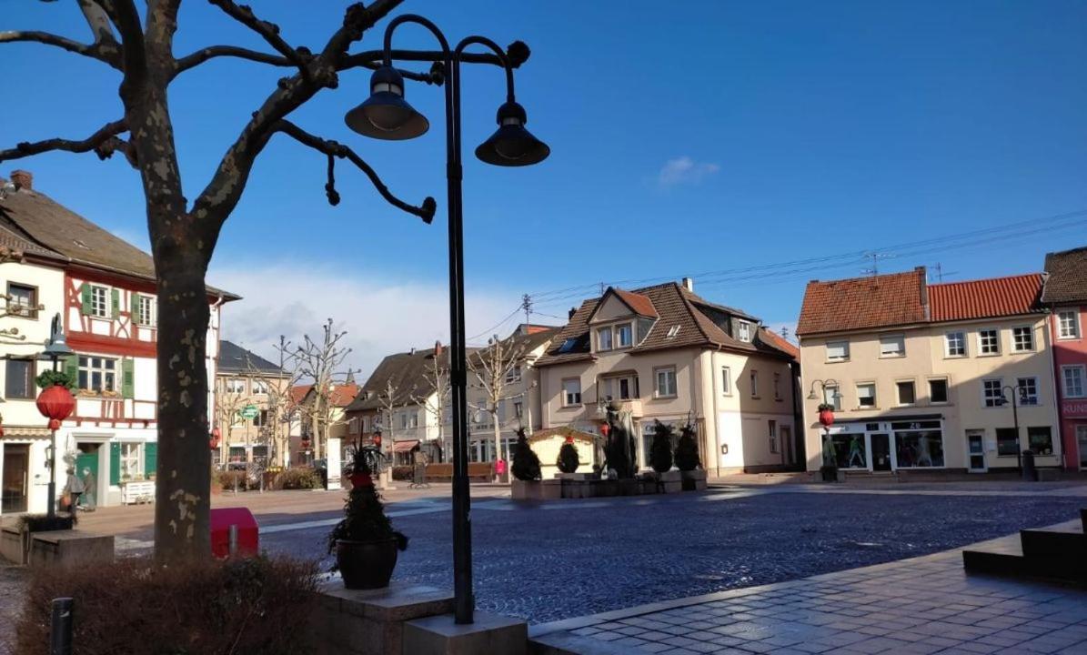 Gaestehaus "Am Marktplatz" Бад Собернхайм Екстериор снимка